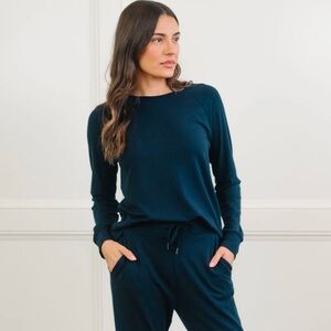 Cozy Earth Brushed Bamboo Pullover Crew in Navy